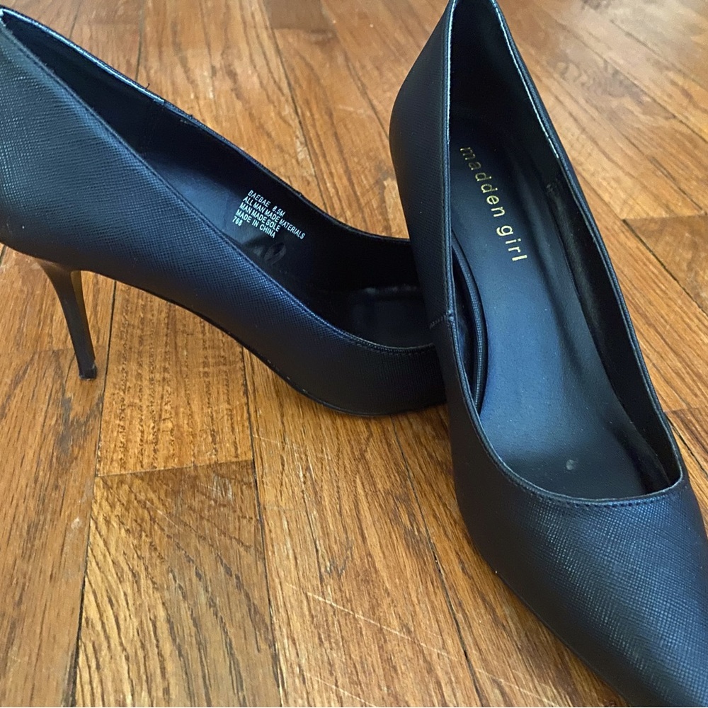 Great condition worn 1 time